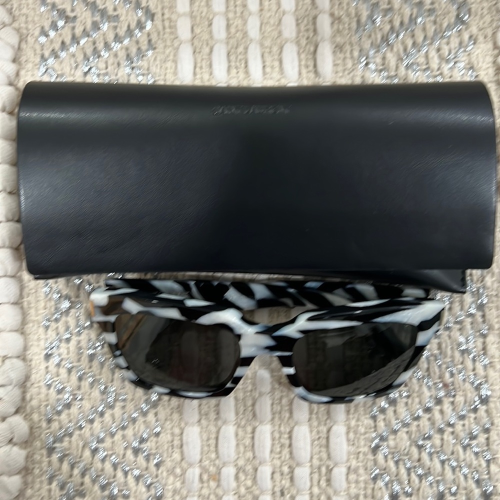 SAINT LAURENT SUNGLASSES